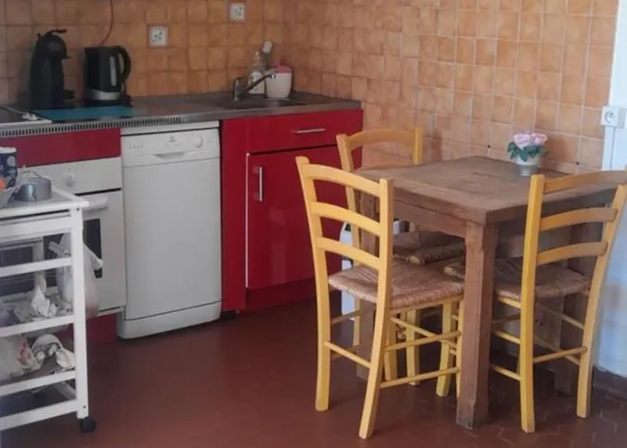 Maisonnette Pres De La Et Commerce شقة